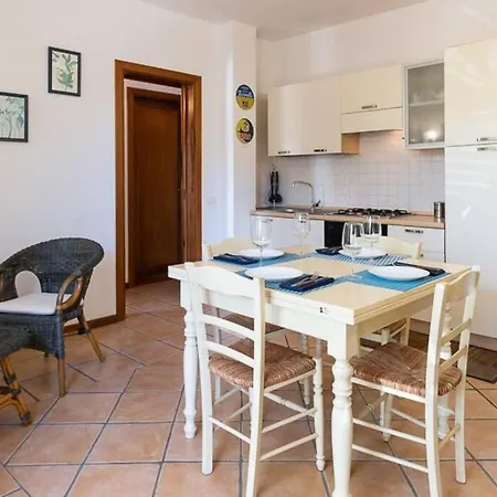 Luisa Sunny House